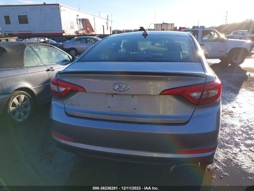 2015 HYUNDAI SONATA SE - 5NPE24AF9FH240234