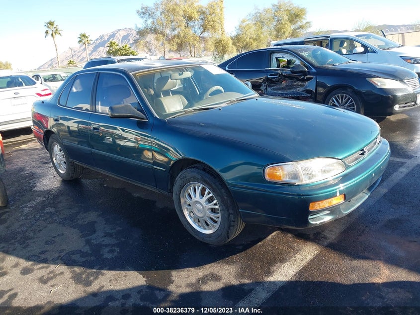 1996 TOYOTA CAMRY
