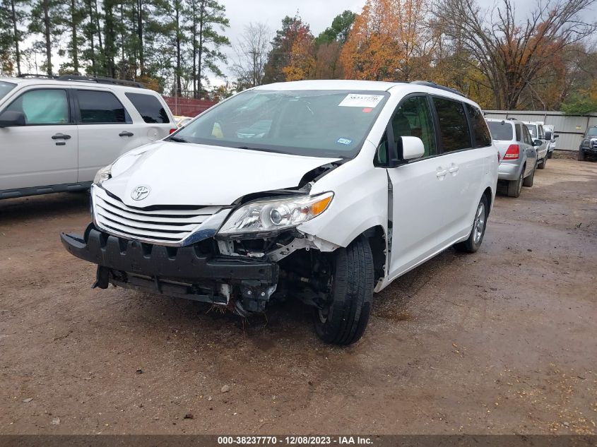 5TDKK3DC0GS700360 2016 TOYOTA SIENNA, photo no. 2