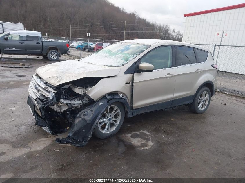 2017 FORD ESCAPE SE - 1FMCU9GD4HUC32535