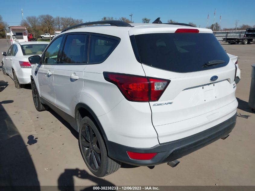 2019 FORD ESCAPE SE - 1FMCU0GD4KUB29473