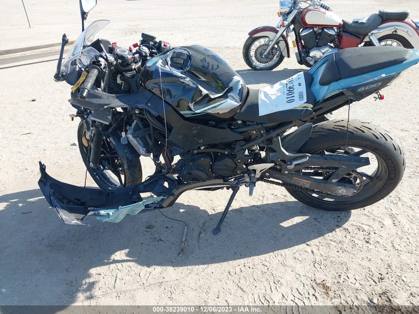 VIN JKAEXKH13LDA67616 2020 KAWASAKI EX400