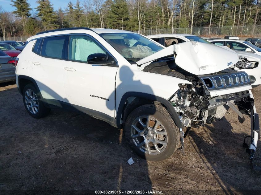 3C4NJDFB4NT194724 JEEP COMPASS LATITUDE LUX 4X4 2022