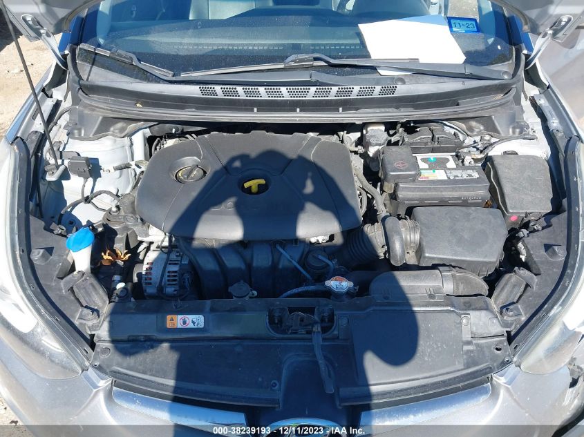 2016 HYUNDAI ELANTRA LIMITED - 5NPDH4AE5GH688652