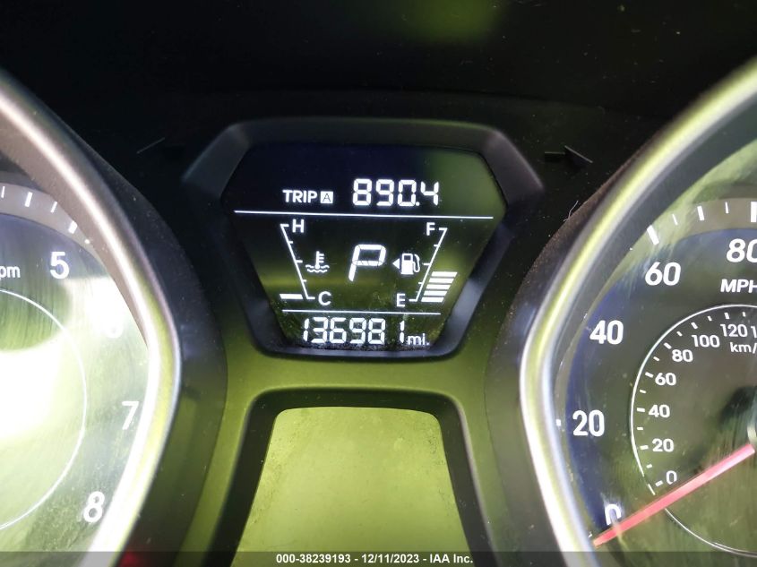 2016 HYUNDAI ELANTRA LIMITED - 5NPDH4AE5GH688652