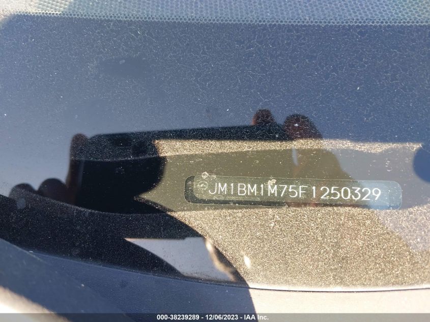 2015 MAZDA MAZDA3 I GRAND TOURING - JM1BM1M75F1250329