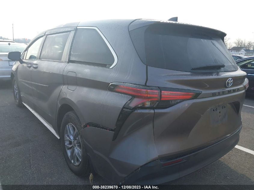 2021 TOYOTA SIENNA LE - 5TDKRKEC8MS032369