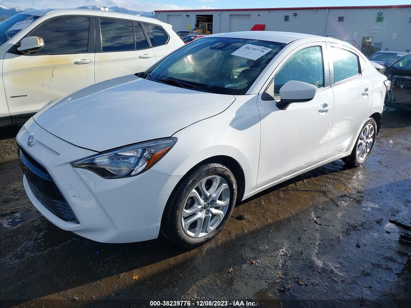 VIN 3MYDLBYV8HY187897 2017 TOYOTA YARIS IA
