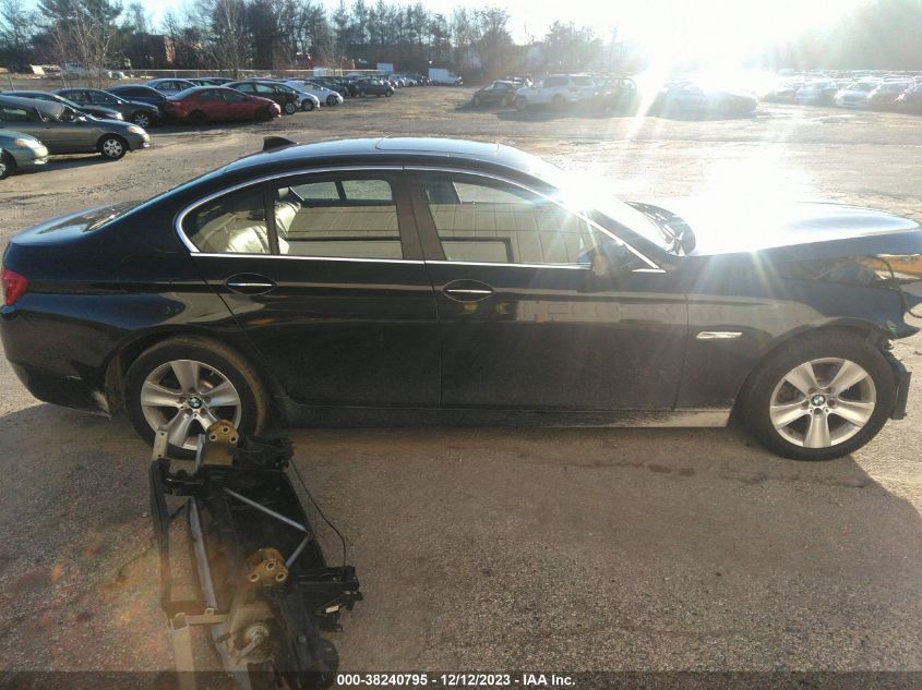 2013 BMW 528I XDRIVE - WBAXH5C50DD113695