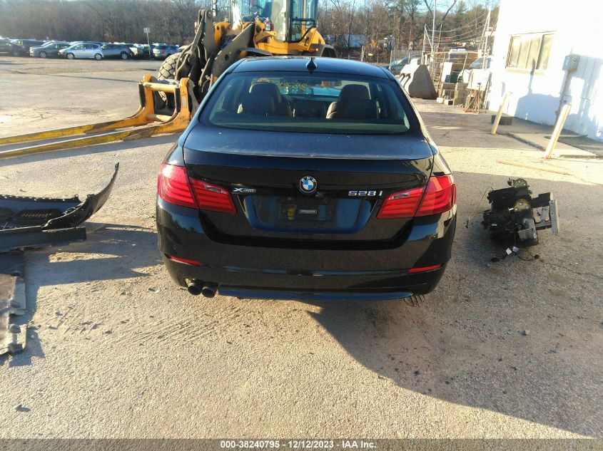 2013 BMW 528I XDRIVE - WBAXH5C50DD113695