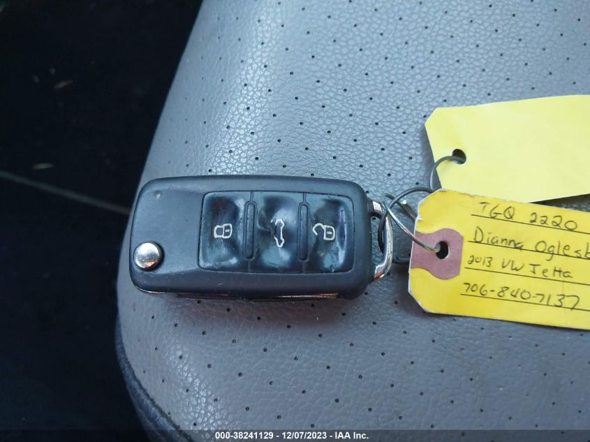 2013 VOLKSWAGEN JETTA HYBRID SEL 3VW637AJ0DM254499