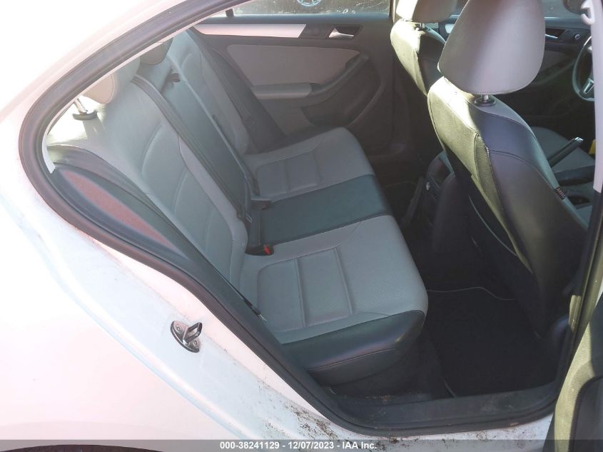 2013 VOLKSWAGEN JETTA HYBRID SEL 3VW637AJ0DM254499