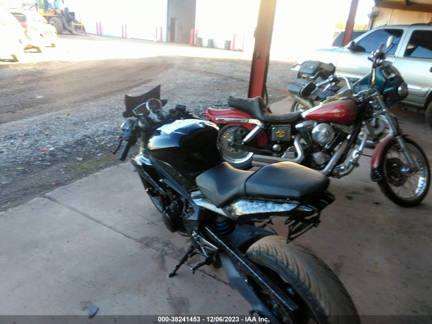 2013 TRIUMPH MOTORCYCLE STREET TRIPLE SMTL02NE8DT597434