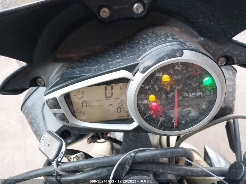 2013 TRIUMPH MOTORCYCLE STREET TRIPLE SMTL02NE8DT597434