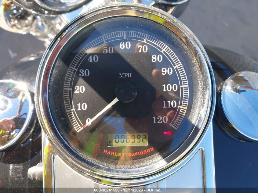 2012 HARLEY-DAVIDSON FLHRC ROAD KING CLASSIC 1HD1FRM17CB606798