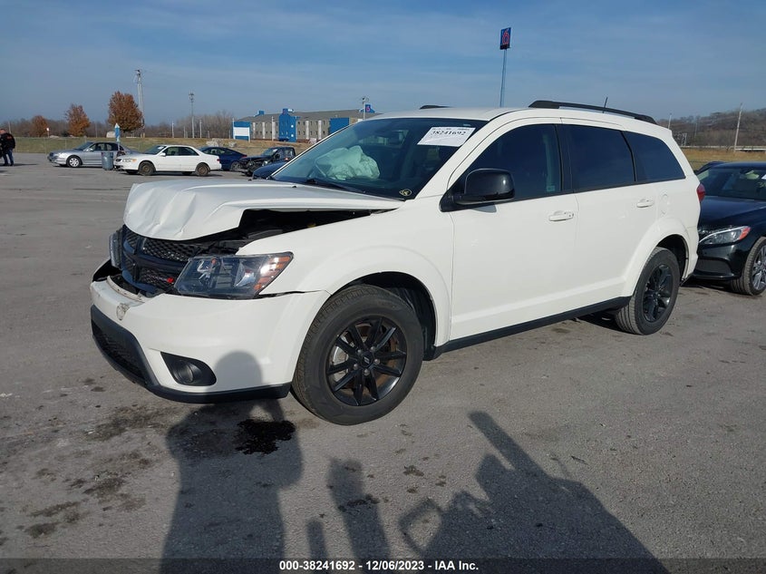 VIN 3C4PDCBG9KT815916 2019 DODGE JOURNEY SE