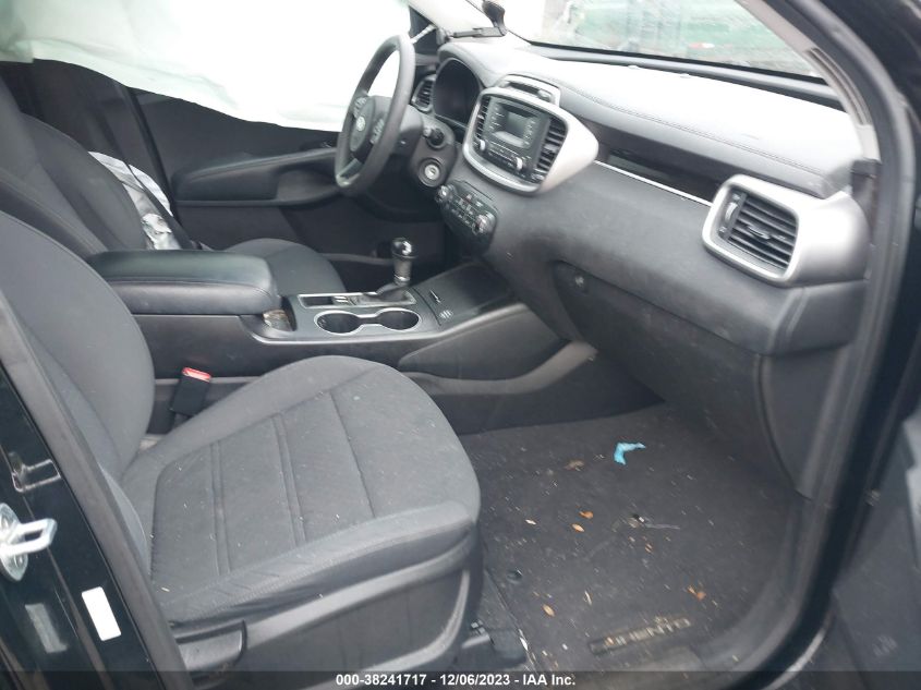 2017 KIA SORENTO LX/L - 5XYPG4A37HG259536