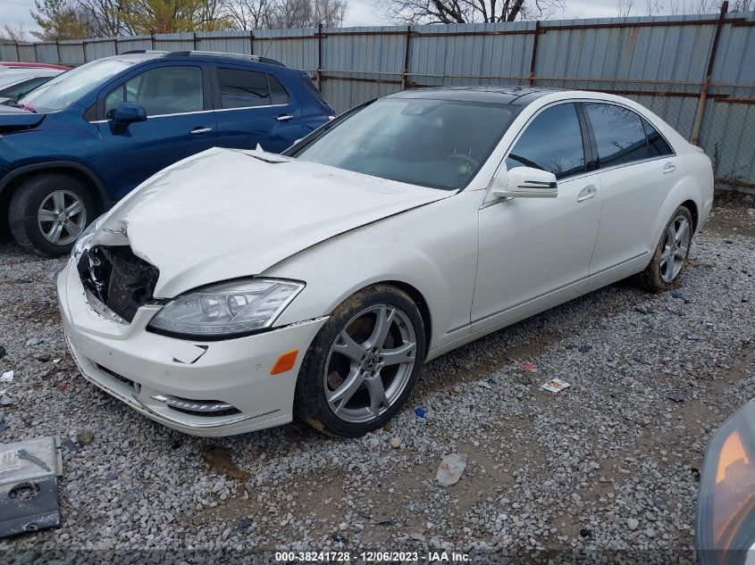 2013 MERCEDES-BENZ S 550 4MATIC WDDNG9EBXDA536394