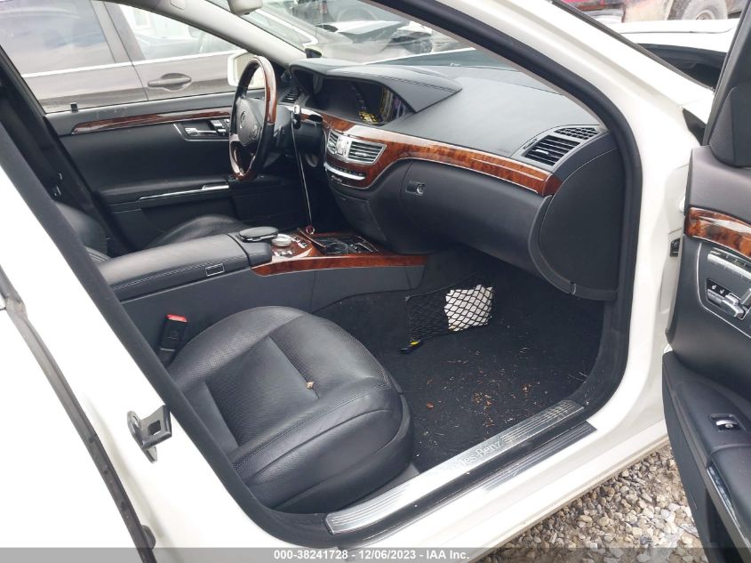 2013 MERCEDES-BENZ S 550 4MATIC WDDNG9EBXDA536394