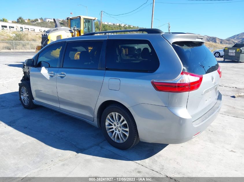 5TDYK3DC5GS703670 2016 TOYOTA SIENNA, photo no. 3