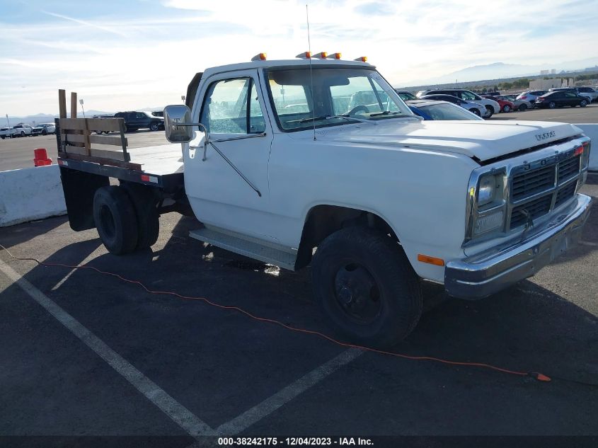 1B6MM3650NS568212 DODGE W-SERIES Photo 1