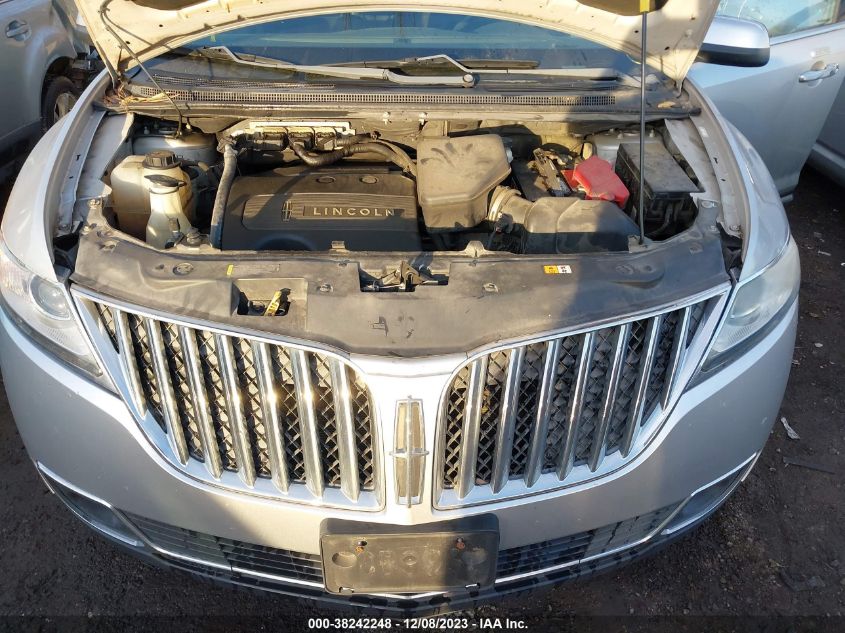 2013 LINCOLN MKX - 2LMDJ8JK8DBL03884