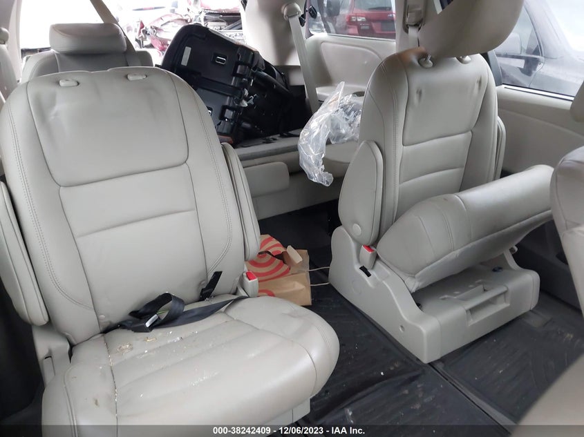 VIN 5TDDZ3DC1LS231648 2020 TOYOTA SIENNA XLE PREMIUM