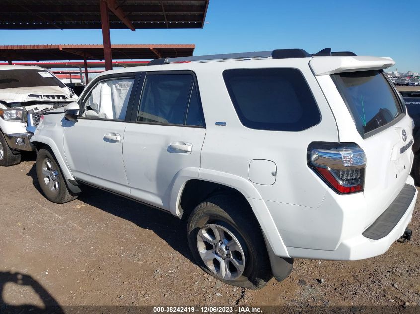 2022 TOYOTA 4RUNNER SR5 - JTEEU5JR6N5277620