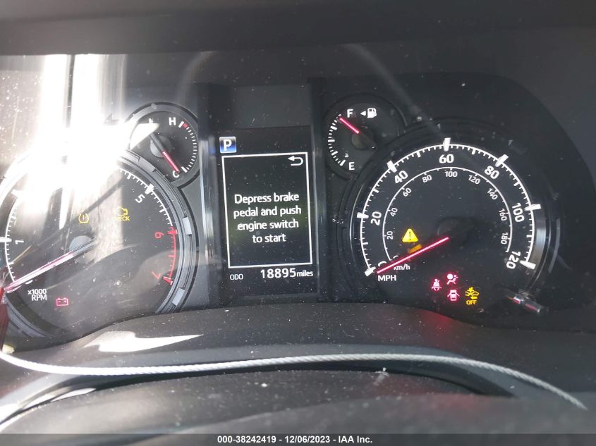 2022 TOYOTA 4RUNNER SR5 - JTEEU5JR6N5277620