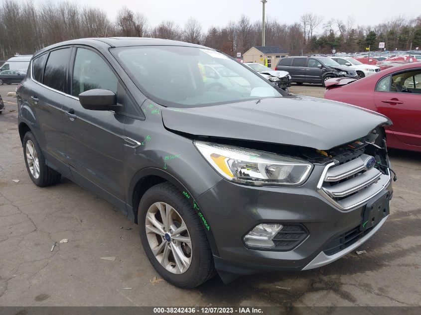 2017 FORD ESCAPE SE - 1FMCU9GD1HUB33865