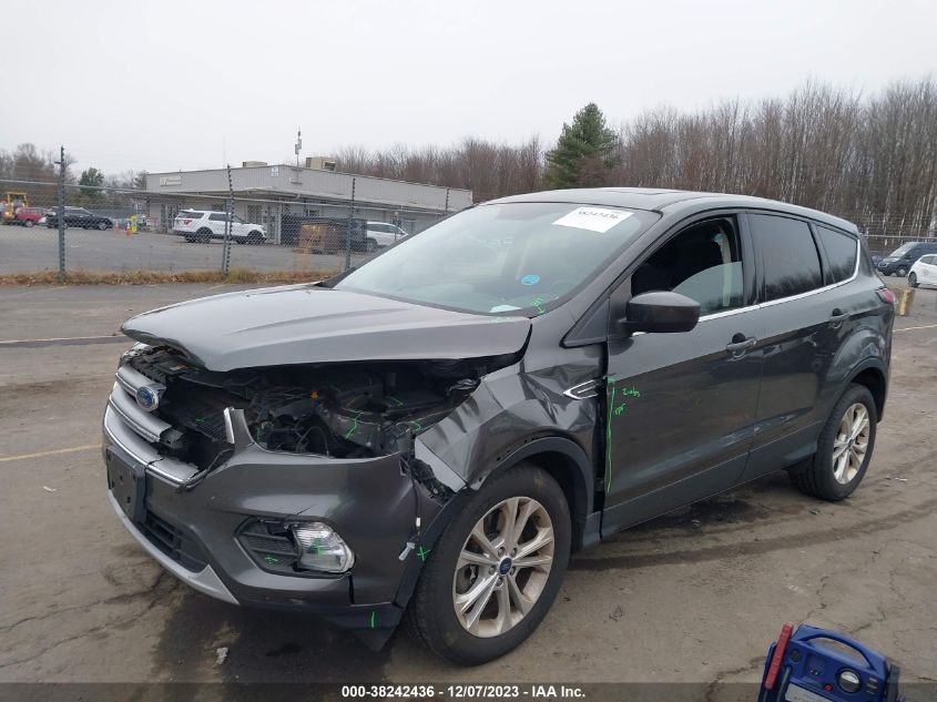 2017 FORD ESCAPE SE - 1FMCU9GD1HUB33865