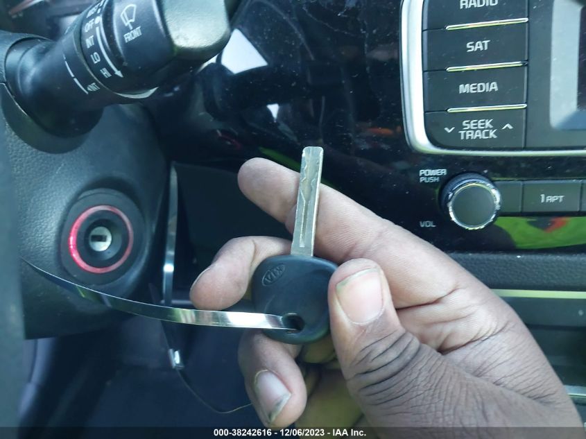 2017 KIA RIO LX - KNADM4A37H6062118