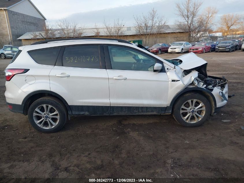 VIN 1FMCU9GD8JUA10084 2018 FORD ESCAPE SE