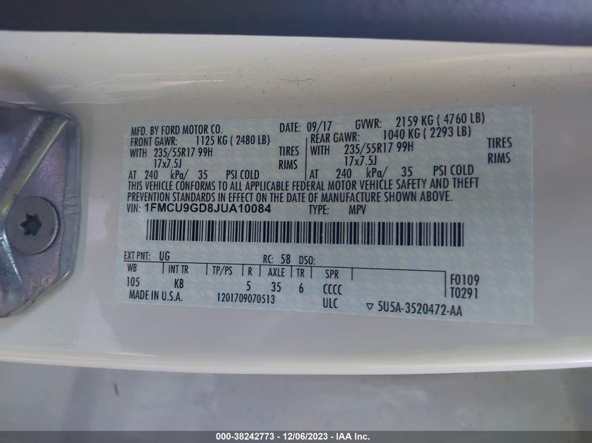 VIN 1FMCU9GD8JUA10084 2018 FORD ESCAPE SE