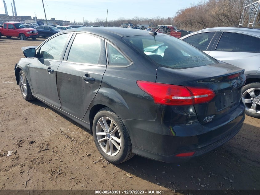 VIN 1FADP3F22HL248614 2017 FORD FOCUS SE