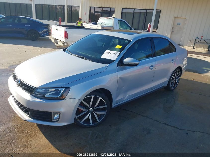 2013 VOLKSWAGEN GLI AUTOBAHN W/NAV 3VW567AJ0DM273072