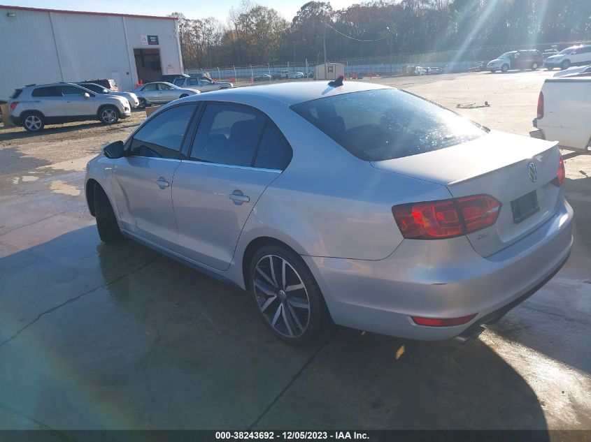 2013 VOLKSWAGEN GLI AUTOBAHN W/NAV 3VW567AJ0DM273072