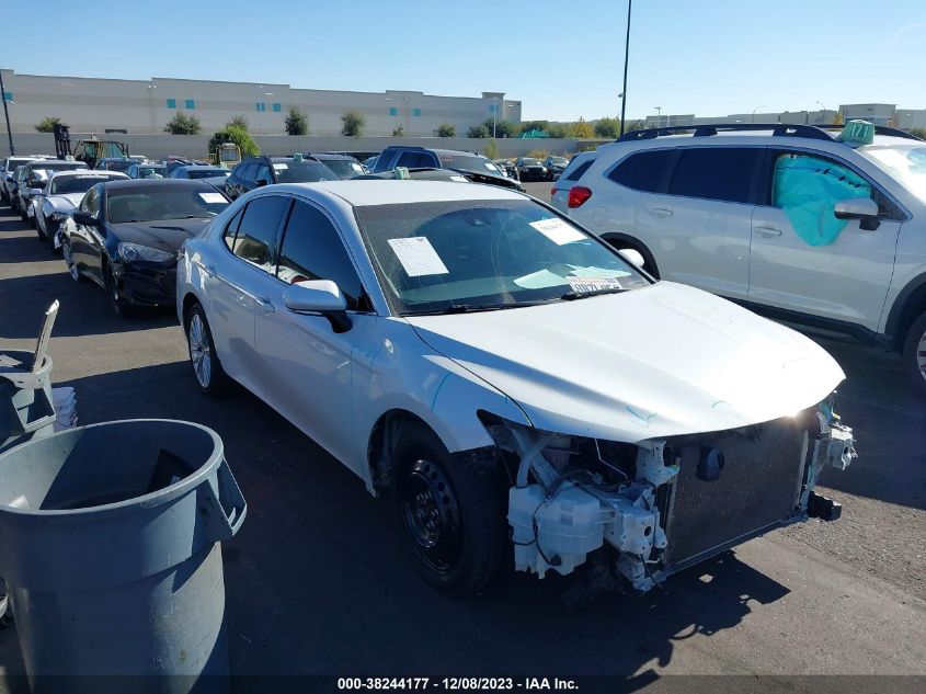 2018 TOYOTA CAMRY XLE - 4T1B11HK5JU019473