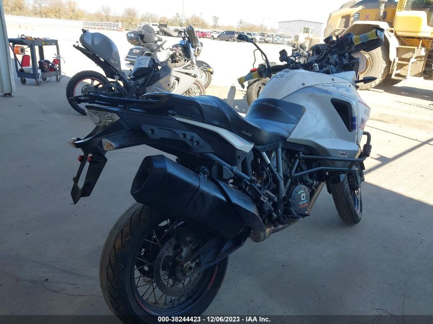 2015 KTM 1290 SUPER ADVENTURE VBKV59402FM922842
