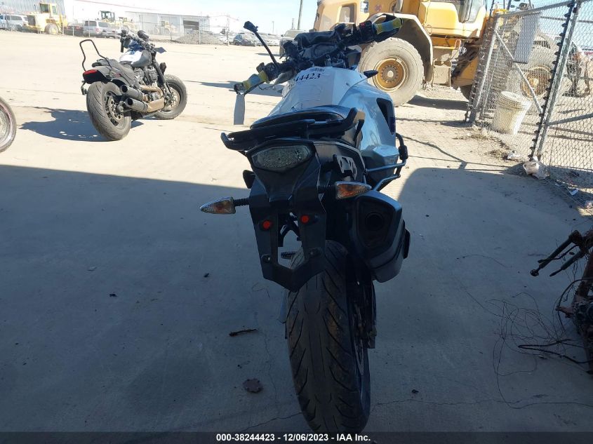 2015 KTM 1290 SUPER ADVENTURE VBKV59402FM922842