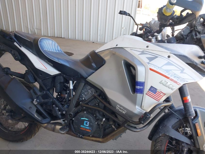 2015 KTM 1290 SUPER ADVENTURE VBKV59402FM922842