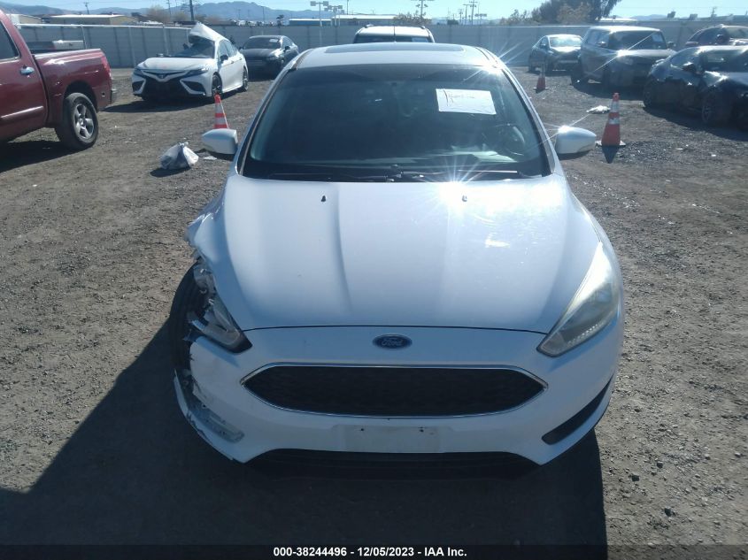 2015 FORD FOCUS SE - 1FADP3K24FL325891