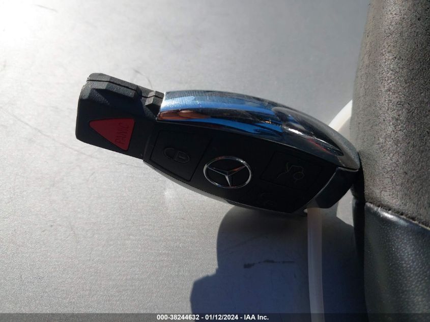 2018 MERCEDES-BENZ AMG C 63 S WDDWK8HB6JF635303
