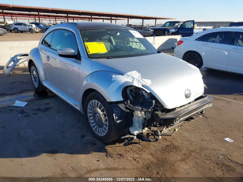 2013 VOLKSWAGEN BEETLE - 3VWJP7AT9DM677551