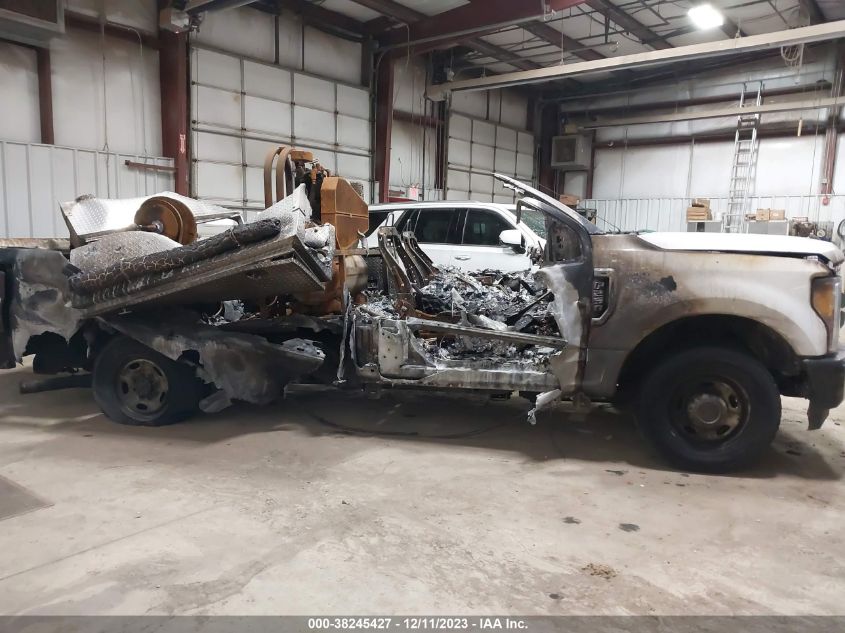 2017 FORD F-250 XL - 1FTBF2A66HEB70173