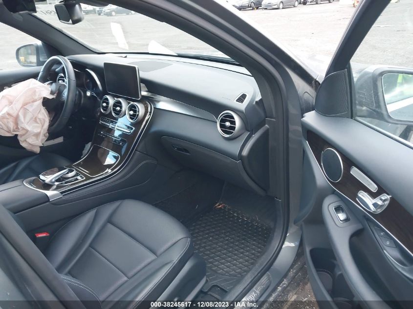 2018 MERCEDES-BENZ GLC WDC0G4KB9JV013944