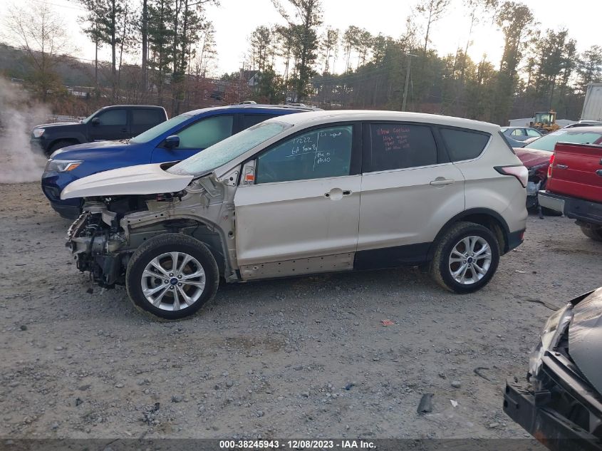 2017 FORD ESCAPE SE - 1FMCU0GD0HUE43050