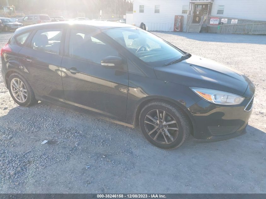 2015 FORD FOCUS SE - 1FADP3K28FL227284