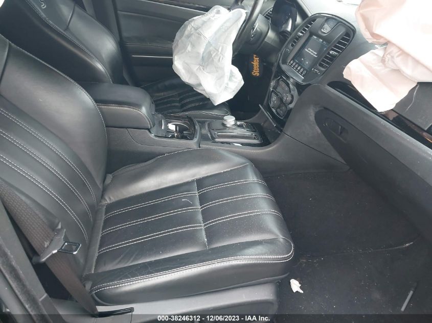2019 CHRYSLER 300 S - 2C3CCAGG8KH663171