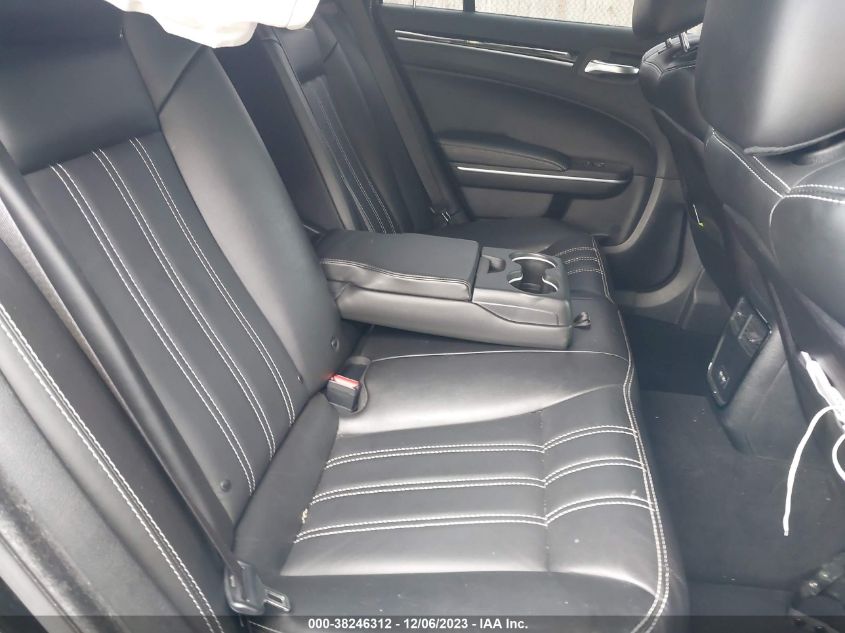 2019 CHRYSLER 300 S - 2C3CCAGG8KH663171